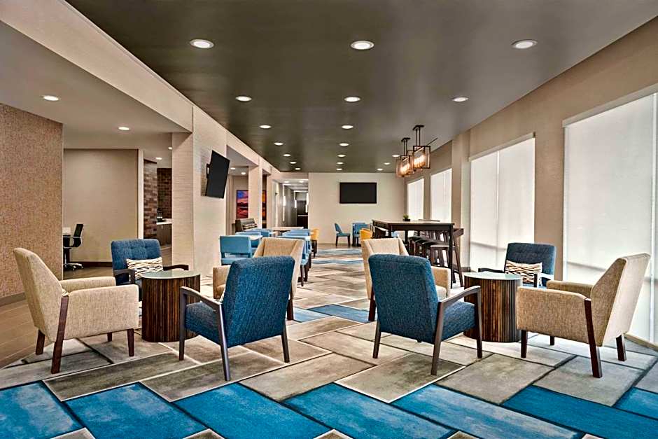 La Quinta Inn & Suites by Wyndham San Bernardino