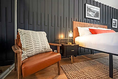 Deluxe Family Suite