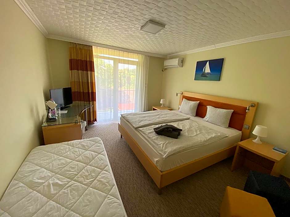 Solaris Hotel