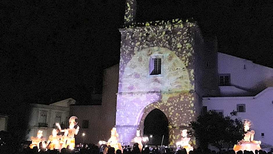 Hostel A Casa da Árvore