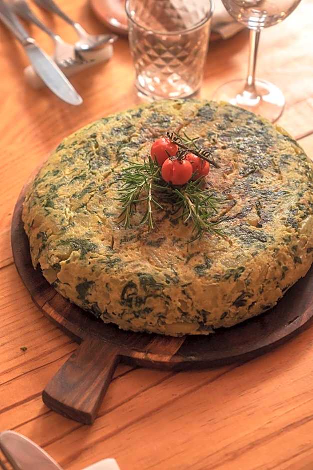 Eco Hotel Cueva del Gato