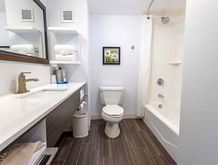 Holiday Inn Express - Newark Airport - Elizabeth by IHG