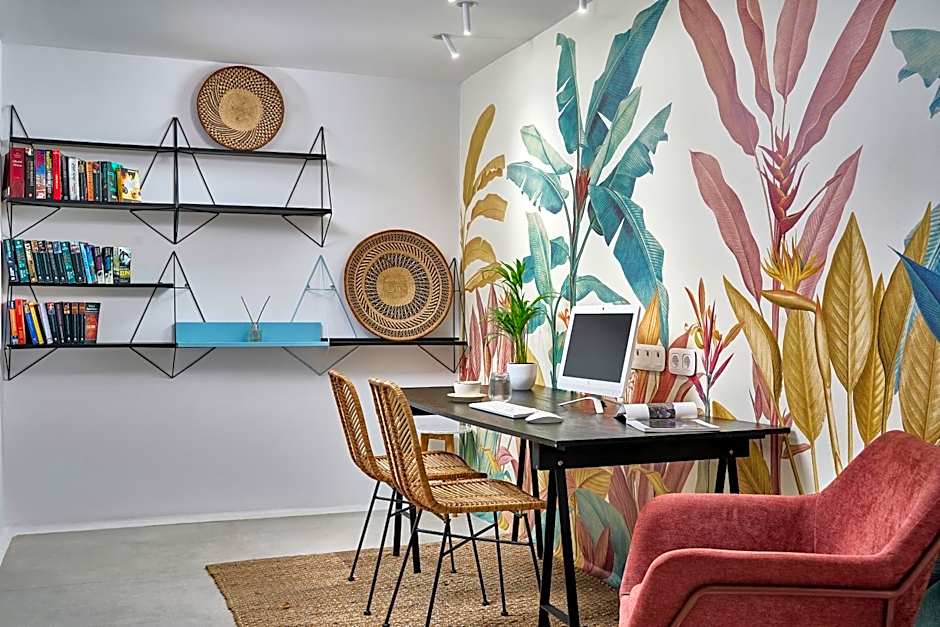 Adorno Beach Hotel and Suites