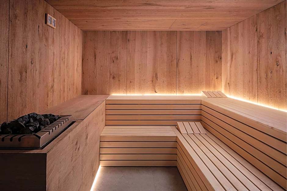 The Isolano, Cres, Autograph Collection