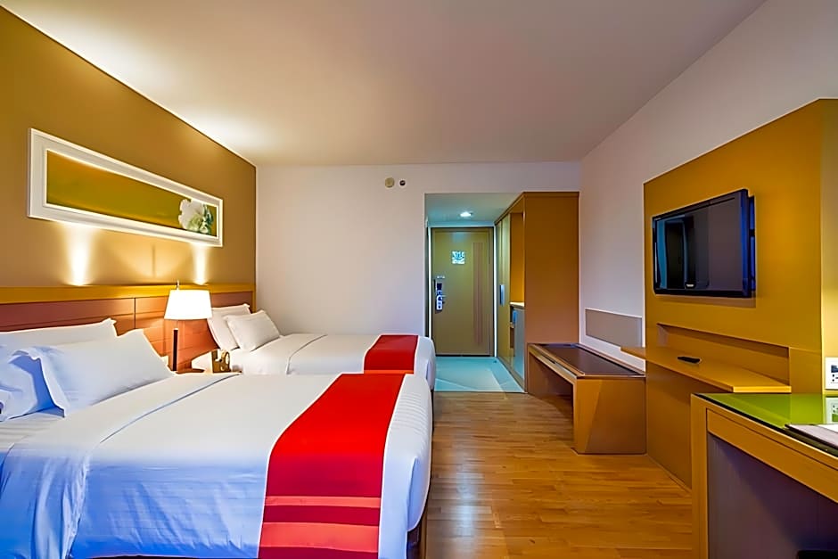 Maple Hotel