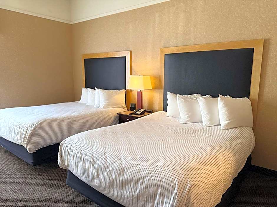 Cambria Hotel Traverse City