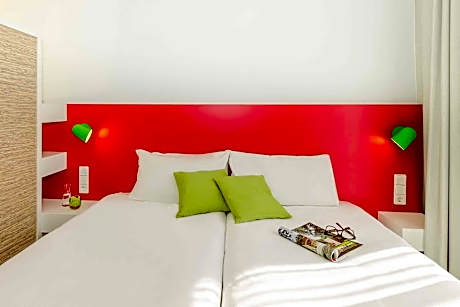 All Comfort Twin Rooms include twin beds