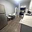Cute Highland Park Upper B Unit