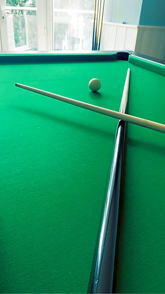 Rose and Crown Hotel & Hope and Anchor Bar