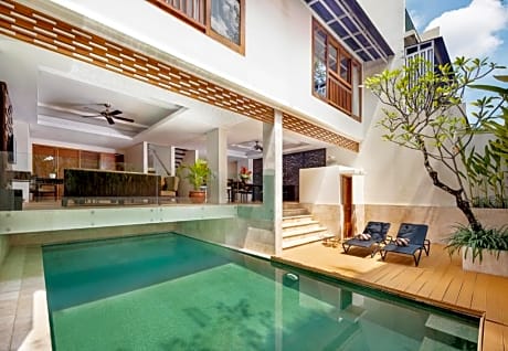 Comfort 2BR With Private Pool at Seminyak