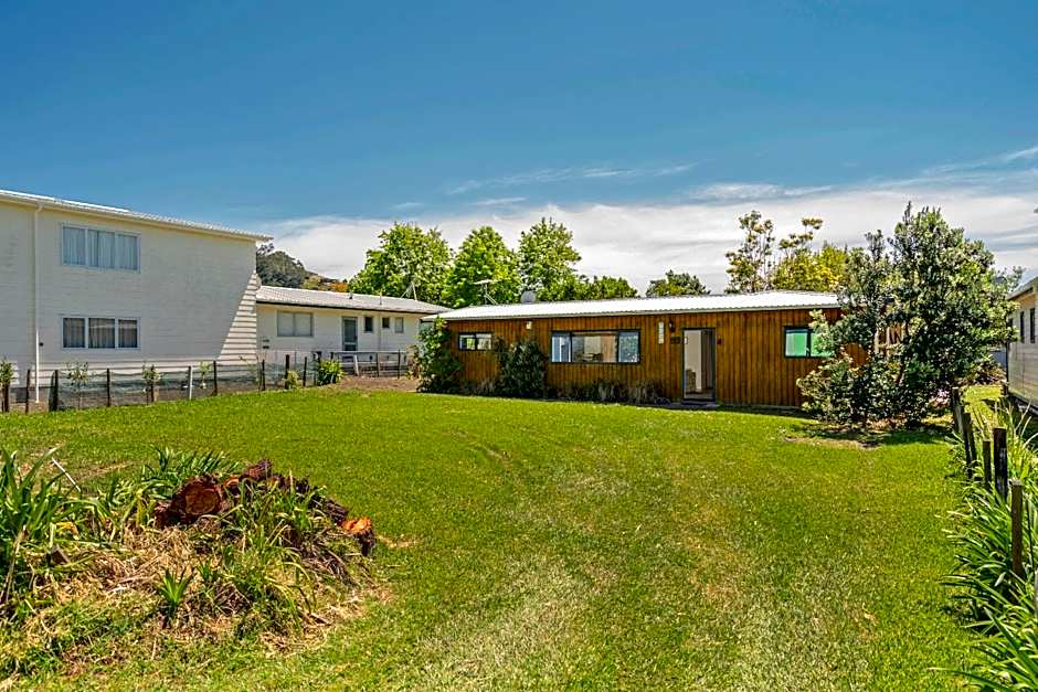 Sundaze - Hahei Holiday Home