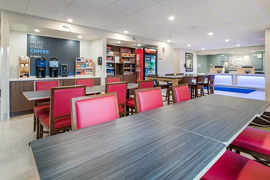 Holiday Inn Express Plymouth By IHG
