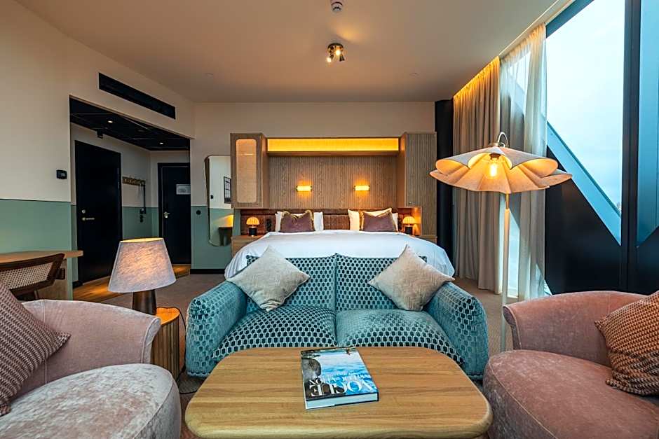 Jacy'z Hotel & Resort