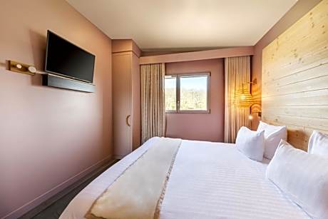 Three-Bedroom Cottage VIP  (6 People)