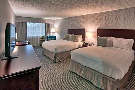 Deluxe Queen Room with Two Queen Beds