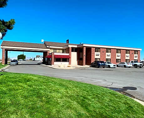 Days Inn by Wyndham Lake Point