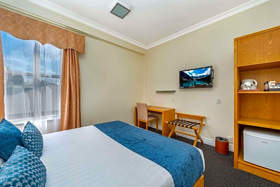 Ramada by Wyndham Hamilton City Center