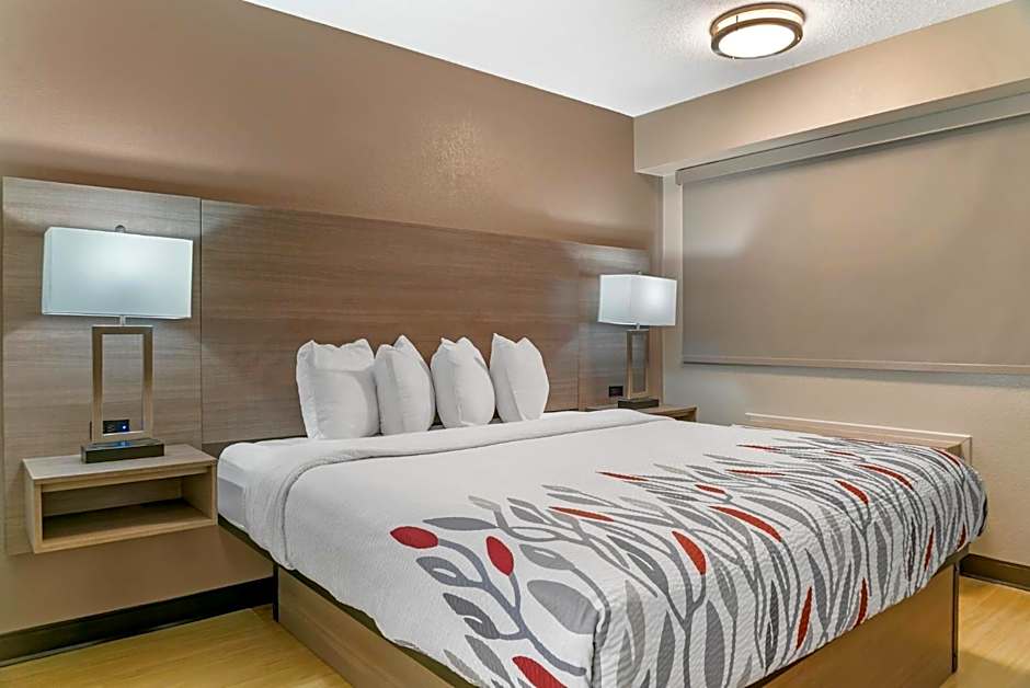 Red Roof Inn Detroit-Rochester Hills/Auburn Hills