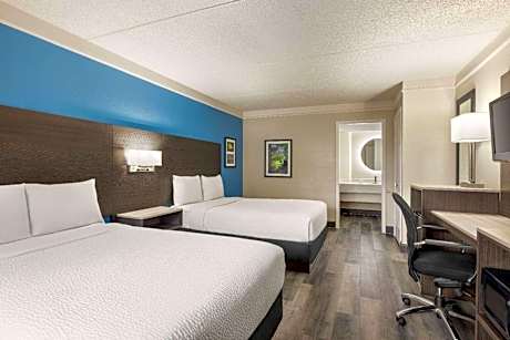 Standard Room with Two Double Beds