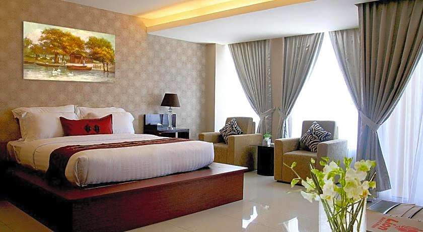 Lion Hotel & Plaza Manado