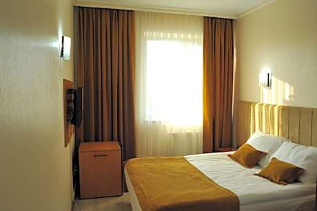 Economy Single Room