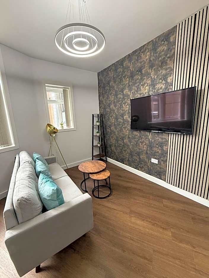 Photo 1 of 4 of Apartment