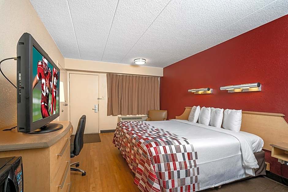 Red Roof Inn Detroit - Roseville/ St Clair Shores