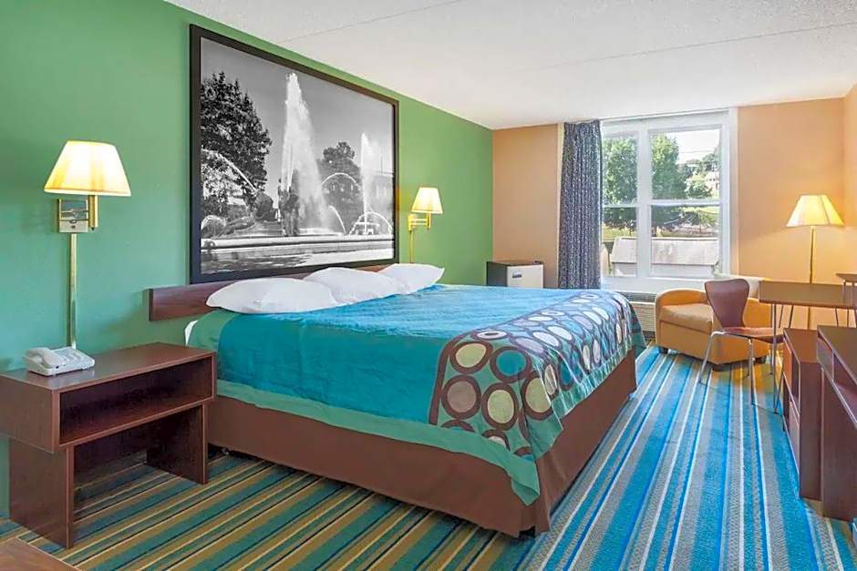 Super 8 by Wyndham Harrisburg Hershey West