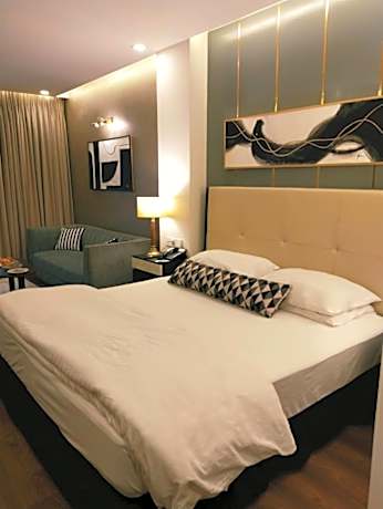 Premium Double or Twin Room with Hill View