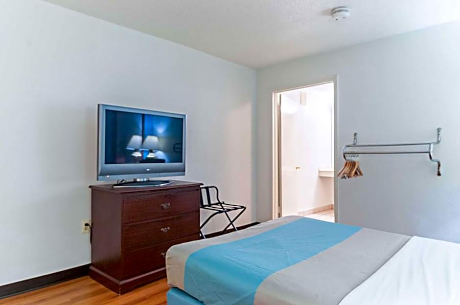 Motel 6-Southgate, MI - Detroit