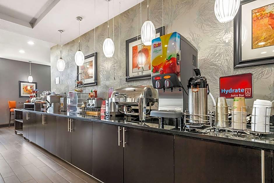 Best Western Plus Cowetas 1st Hotel