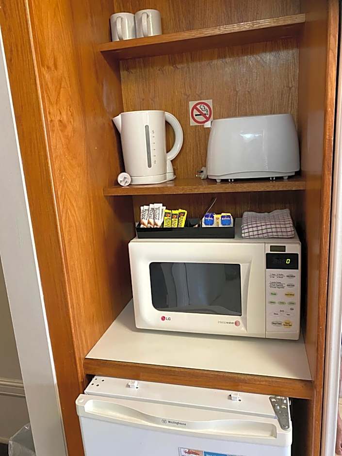 Cosmopolitan Motel & Serviced Apartments