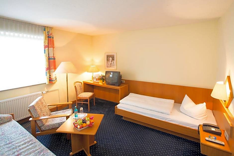 Fly Inn Hotel Frankfurt Airport Rüsselsheim ehemals Trip Inn Hotels