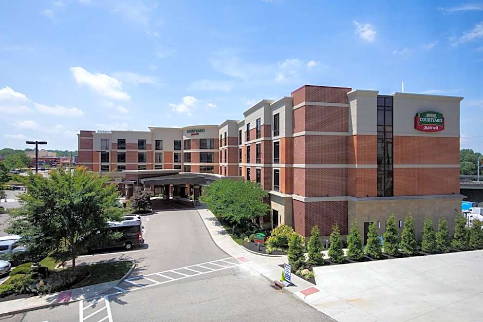 Courtyard by Marriott Cincinnati Midtown/Rookwood