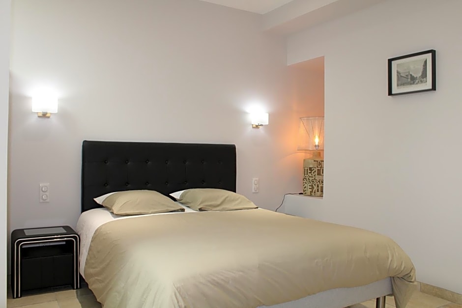 A l'orée du château