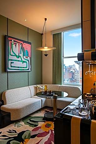 Extreme Wow Suite, Presidential Suite, 1 King, Park view