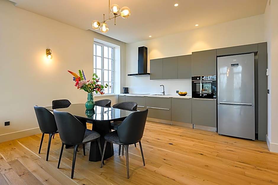 12, Apartments, 4-6 Pers, Central, Stunning View, Near Supermarket & Public Transport