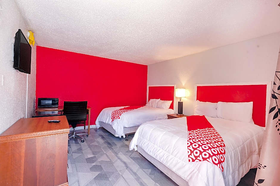 OYO Hotel Houston, TX near Medical Center NRG Stadium