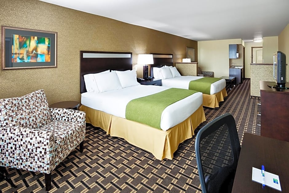 Holiday Inn Express and Suites Limerick-Pottstown