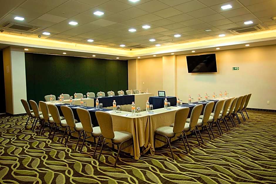 Four Points By Sheraton Queretaro Norte