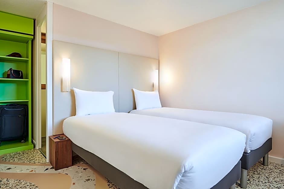 Greet Hotel Versailles - Voisins Le Bretonneux