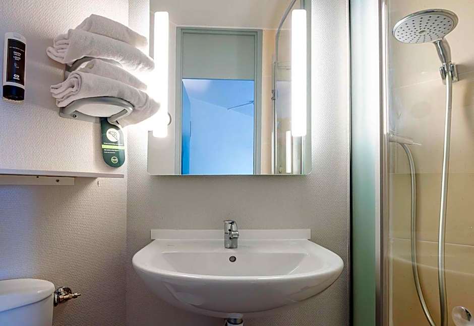 B&B HOTEL Rennes Est Cesson Sévigné 3 étoiles