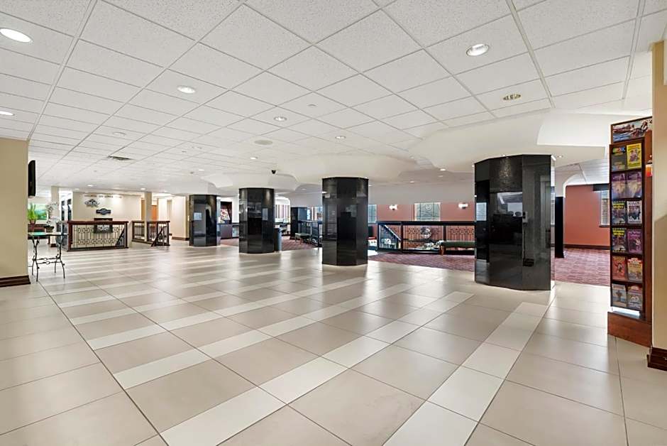 Thousand Hills Resort Hotel