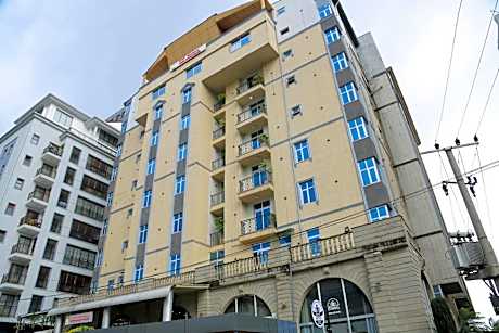 Yinm Luxury Apartment