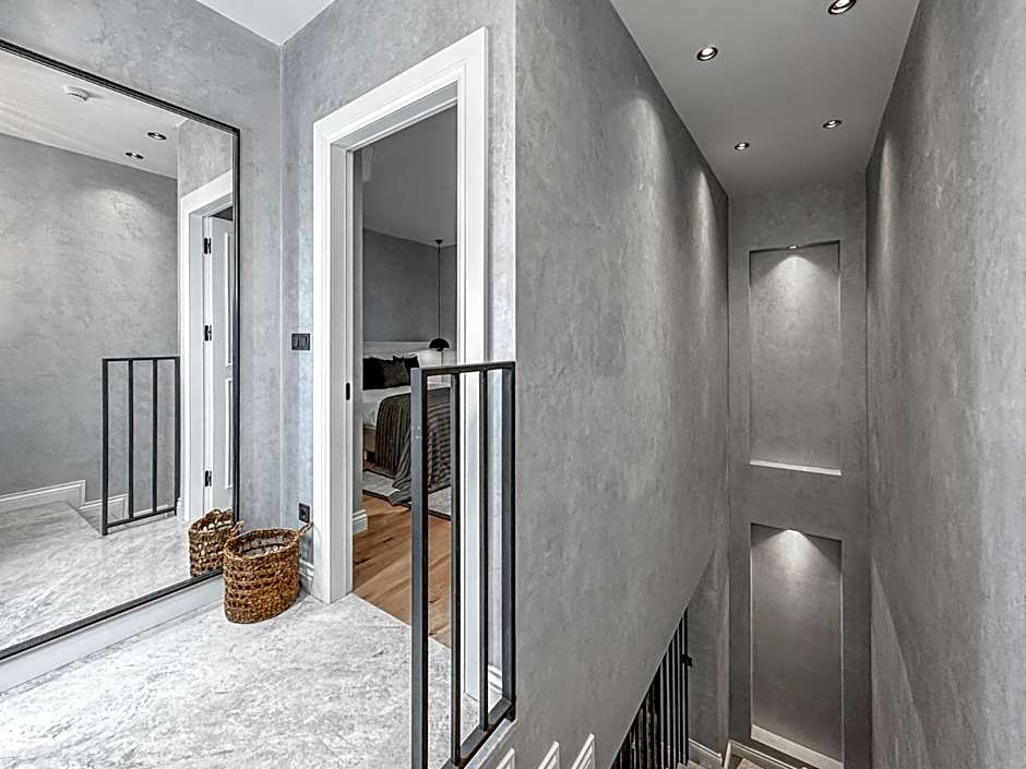 Ena Boutique Hotel & Residences