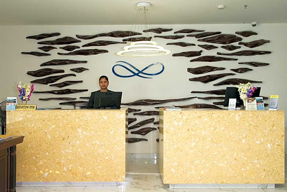 Ambar Sarovar Portico Hotel - Gandhidham