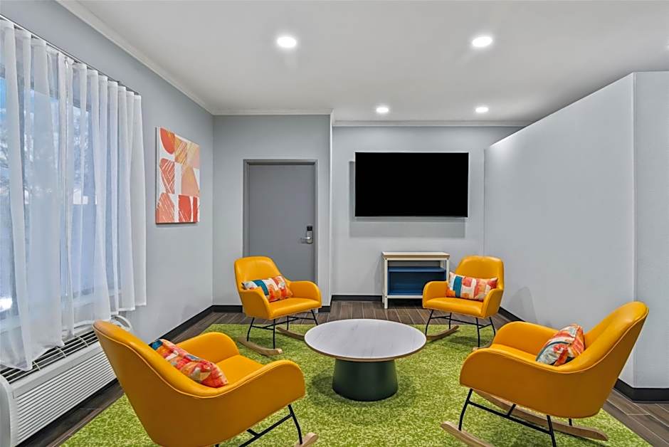 Spark by Hilton Merrillville