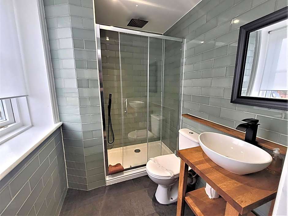 New County Hotel by RoomsBooked