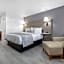 Inland Inn & Suites