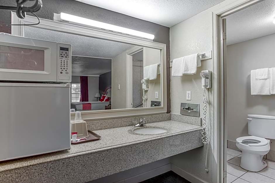 OYO Hotel Bald Knob AR Hwy 64